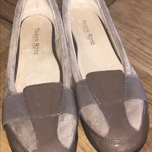 Taryn Rose Traveller Shoes Size 8